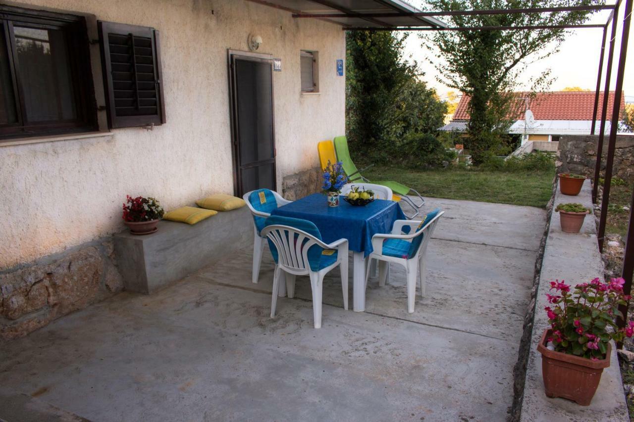 Apartman Dina Risika Exterior foto
