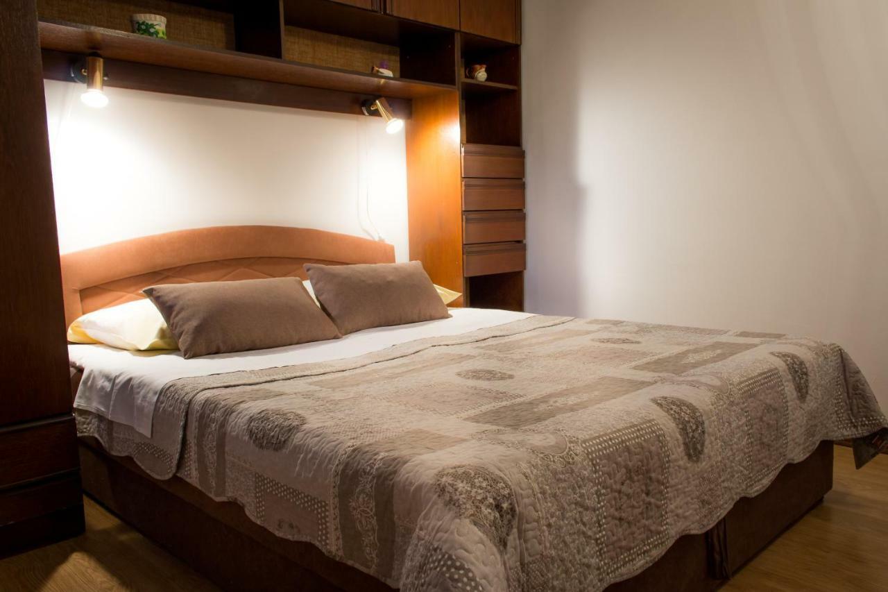 Apartman Dina Risika Exterior foto