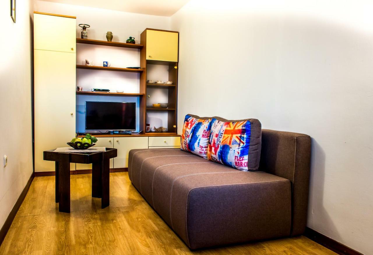 Apartman Dina Risika Exterior foto
